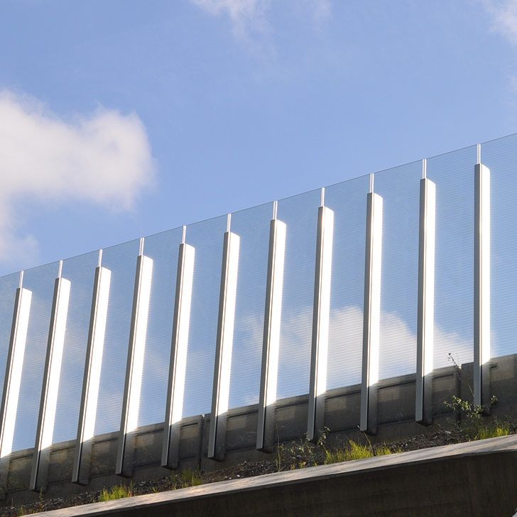 Levegg i glass og vindskjerming – gjør uteplassen mer brukbar